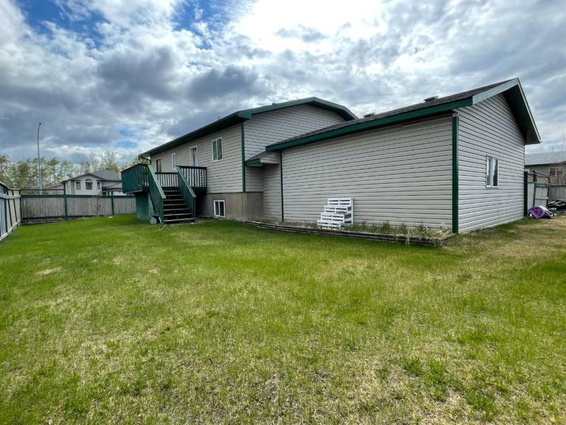 12 Bison Crescent