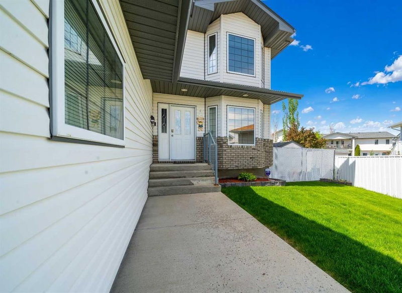 79 Henderson Court NE