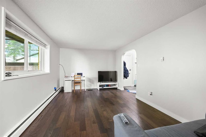 101 - 3103 Blakiston Drive NW