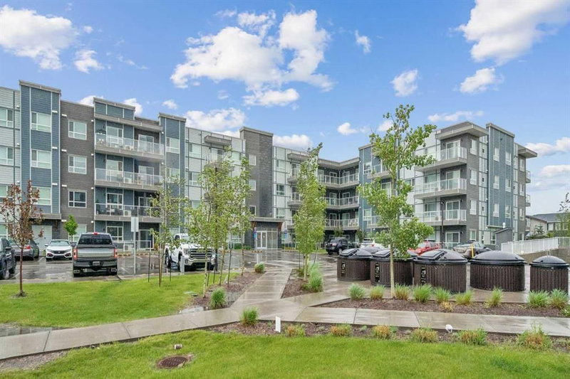 417 - 80 Carrington Plaza NW