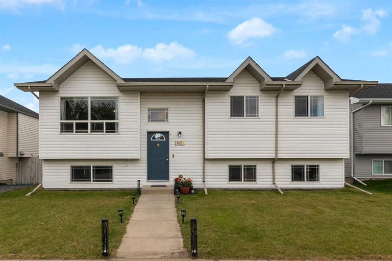 1918 Strathcona Terrace, Strathmore, Alberta