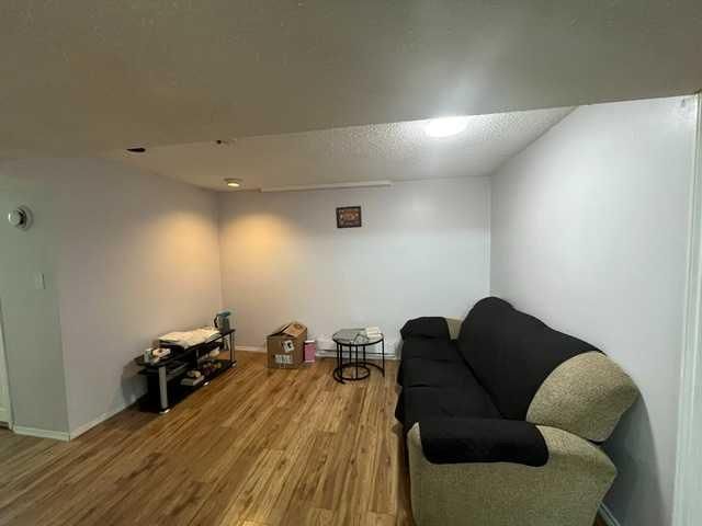 170 Pensacola Court W