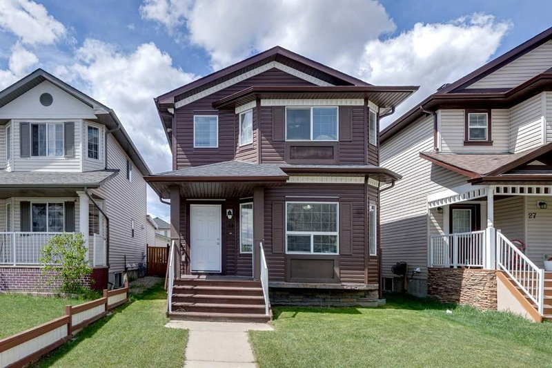 31 Taralake Gardens NE