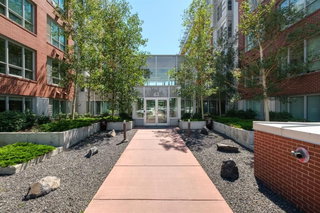 512 - 63 Inglewood Park SE