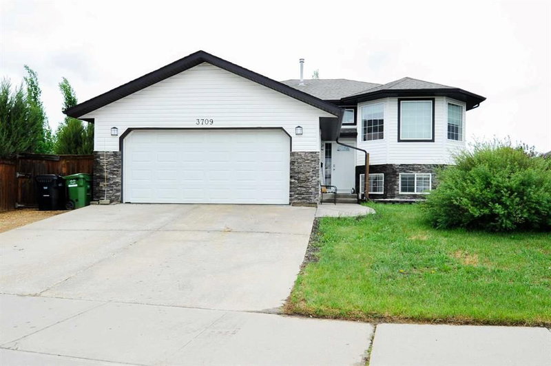 Recently sold home in Southwest Meadows