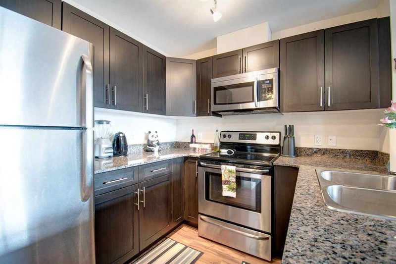 515, 955 McPherson Road NE, Bridgeland/Riverside — interior photo