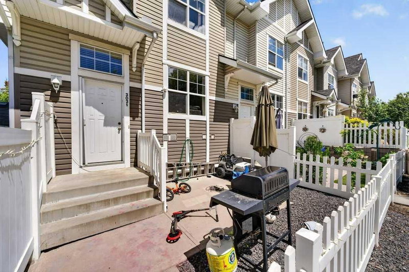 3031 New Brighton Gardens SE