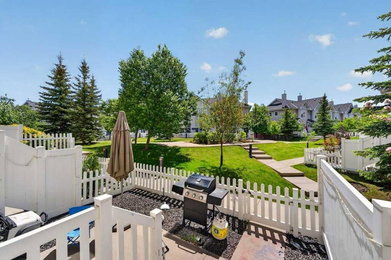 3031 New Brighton Gardens SE