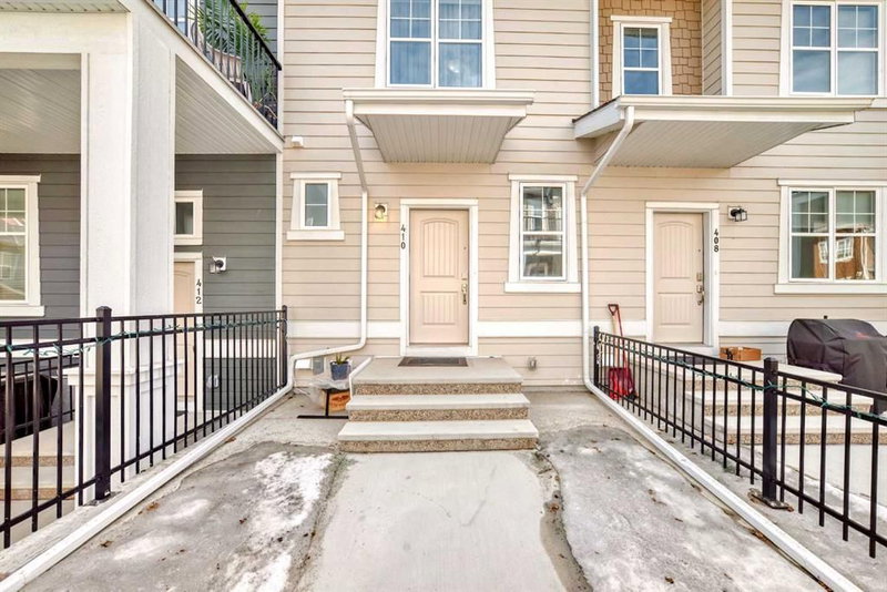 410 Cranbrook Walk SE