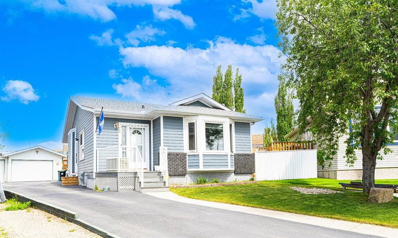 70 Elizabeth Way SE