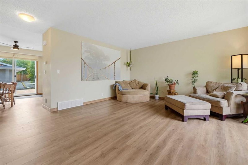 10 Carolina Drive