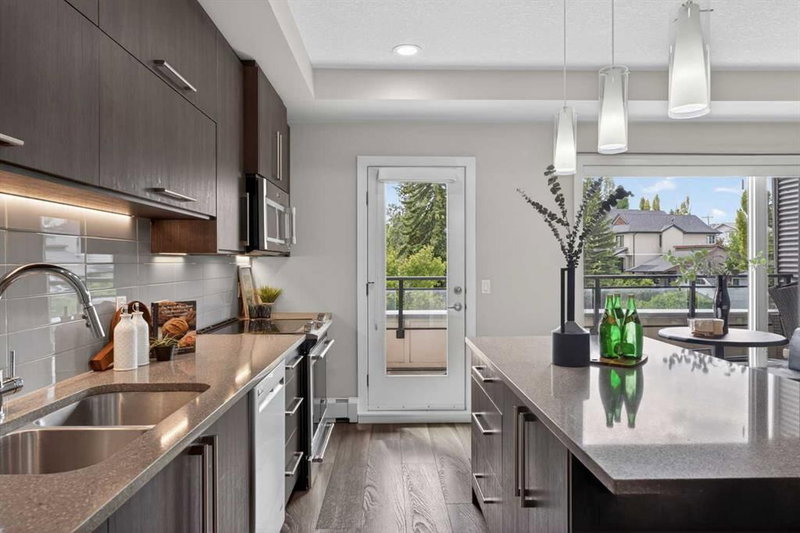 315, 93 34 Avenue SW, Parkhill — interior photo 6