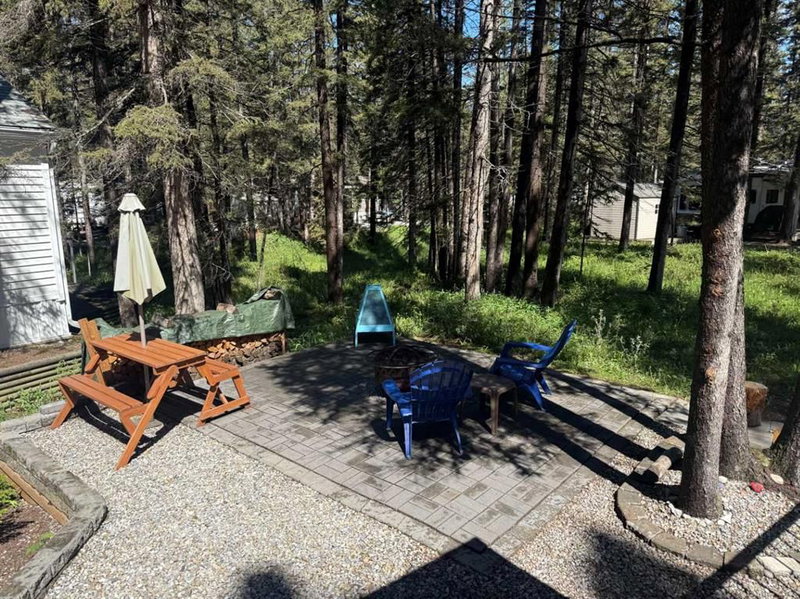 29 TIMBER TRAIL, 5230 27 Highway, Tall Timber — interior photo 7