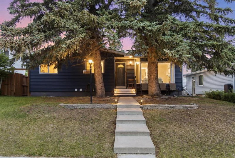 1140 105 Avenue SW, Calgary, Alberta