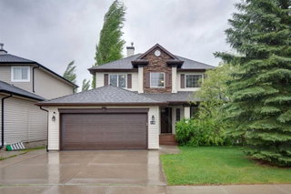 18 Tuscany Hills Crescent NW