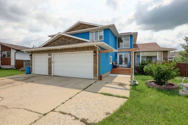 710 Bankview Close