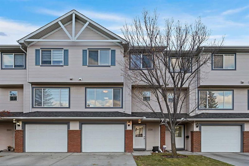 258 Rocky Ridge Court NW