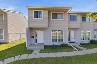222 Marlborough Way NE