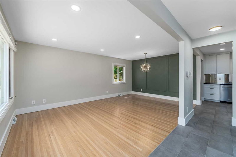 81 White Oak Crescent SW, Wildwood — interior photo