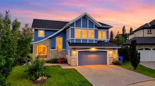 136 STONEMERE Close