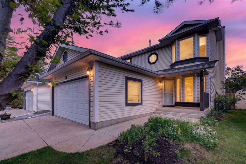 98 River Rock Crescent SE, Calgary, Alberta