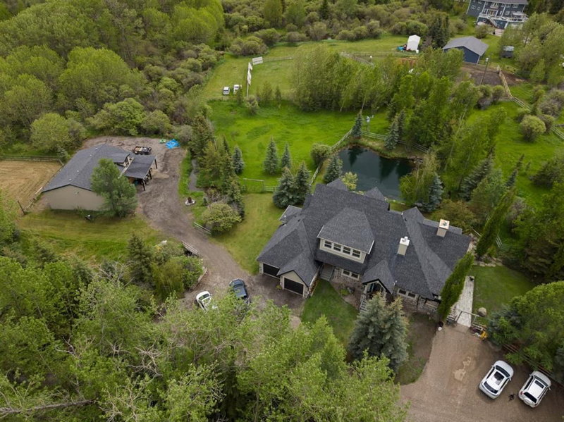 162052 Priddis Valley Road W