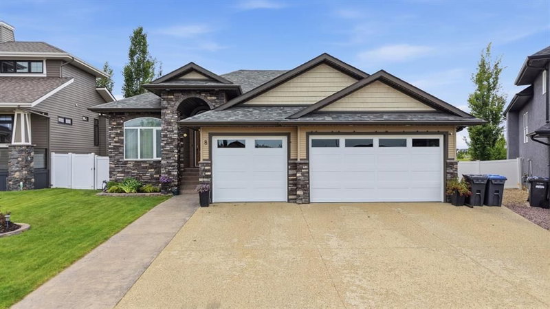 8 Laurel Close, Sylvan Lake, Alberta