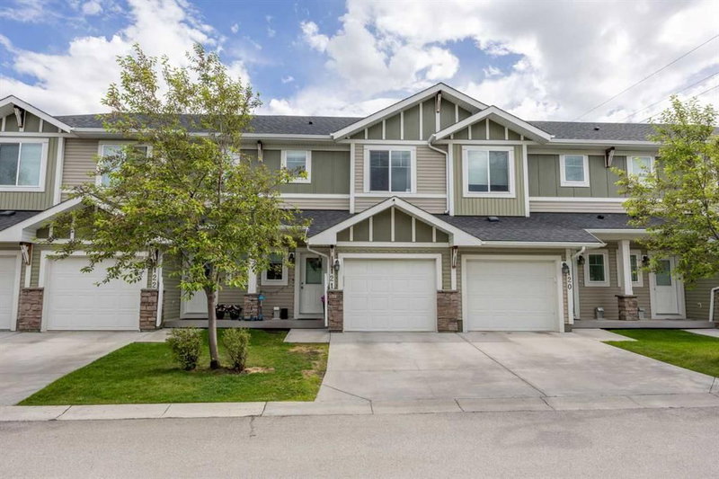 121 - 300 Marina Drive