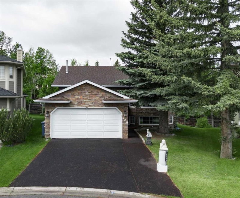 109 Edgebrook Gardens NW, Calgary, Alberta
