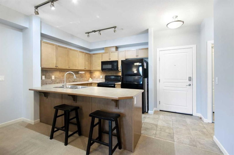 211 - 52 Cranfield Link SE