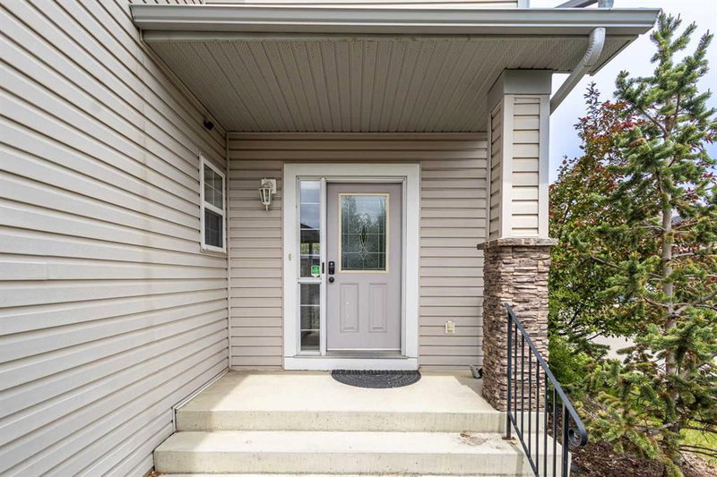 66 Everhollow Avenue SW