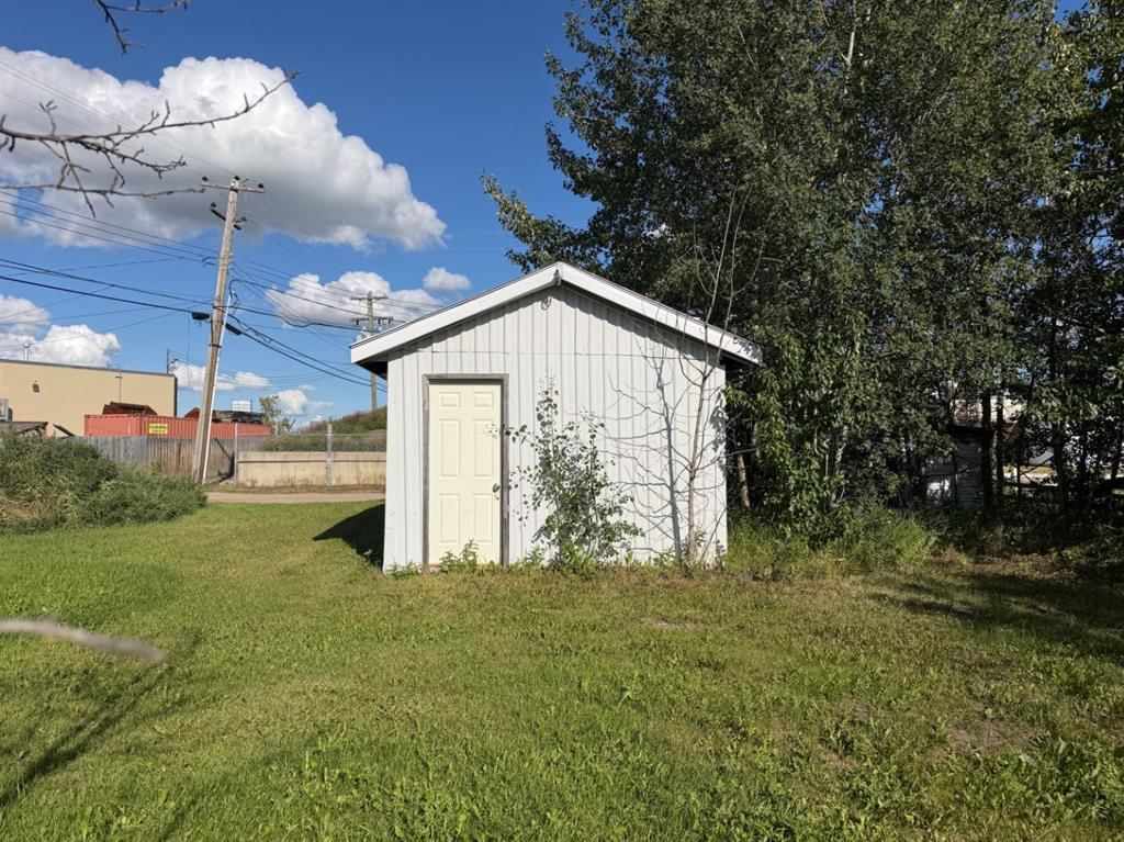 Listing Image 3