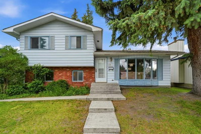 442 Queensland Place SE