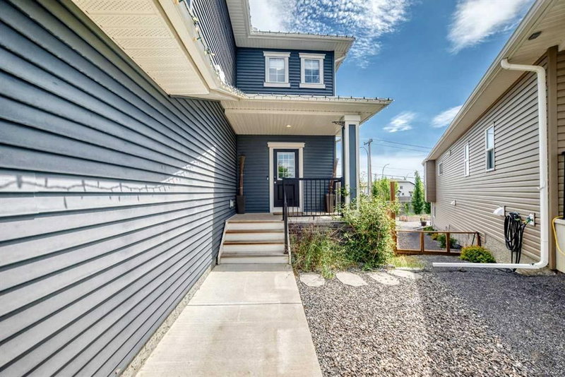 125 Bayside Loop SW