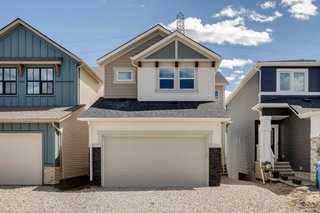 374 Hotchkiss Manor SE