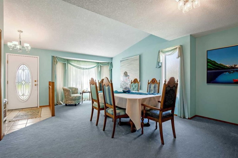1120 High Country Drive NW, High River Golf Course — interior photo 6