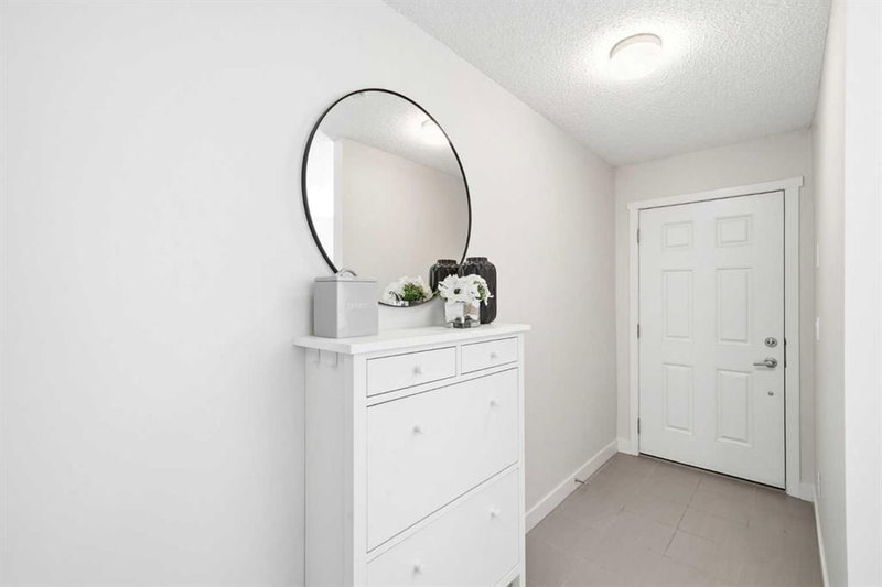 14 Nolan Hill Gate NW, Nolan Hill — interior photo
