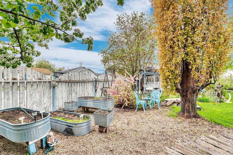 6 Greenview Crescent, Green Meadow — interior photo 5