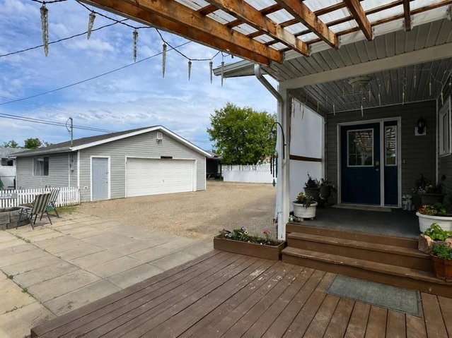 10208 113 Street
