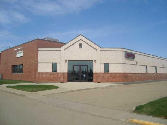 2 Trochu Avenue