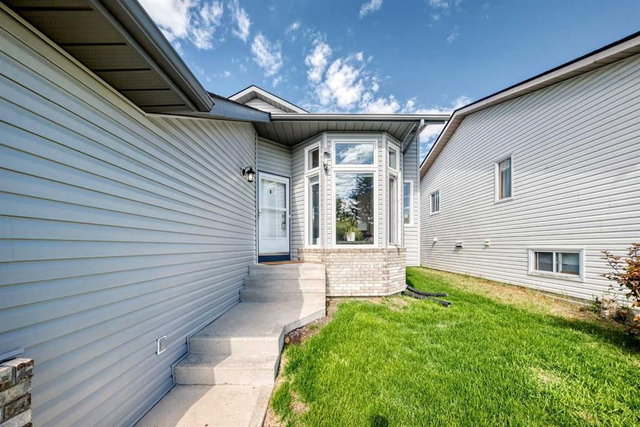 47 Harvest Glen Rise NE