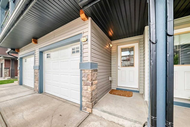 132 Sage Hill Grove NW