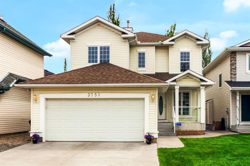 3751 Douglas Ridge Link SE, Calgary, Alberta