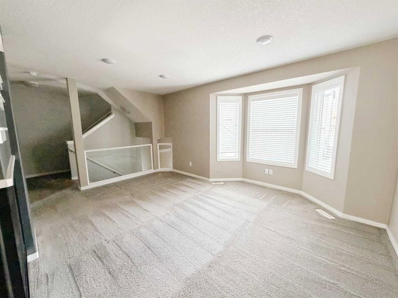 25 - 120 Warren Way