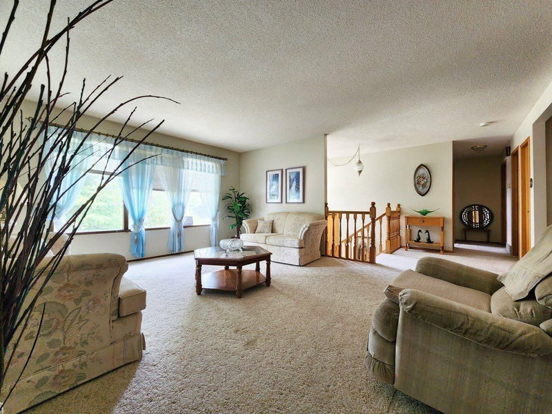 1818 Lakeside Road S, Lakeview — interior photo 6