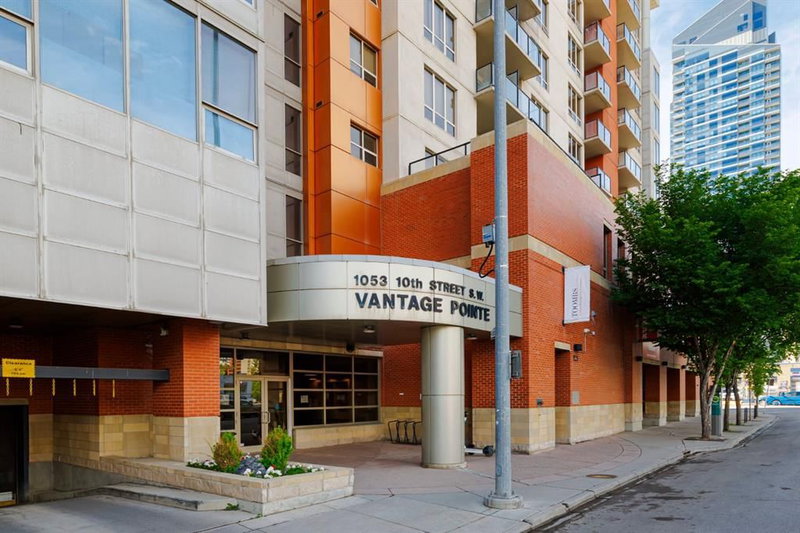 1005 - 1053 10 Street SW
