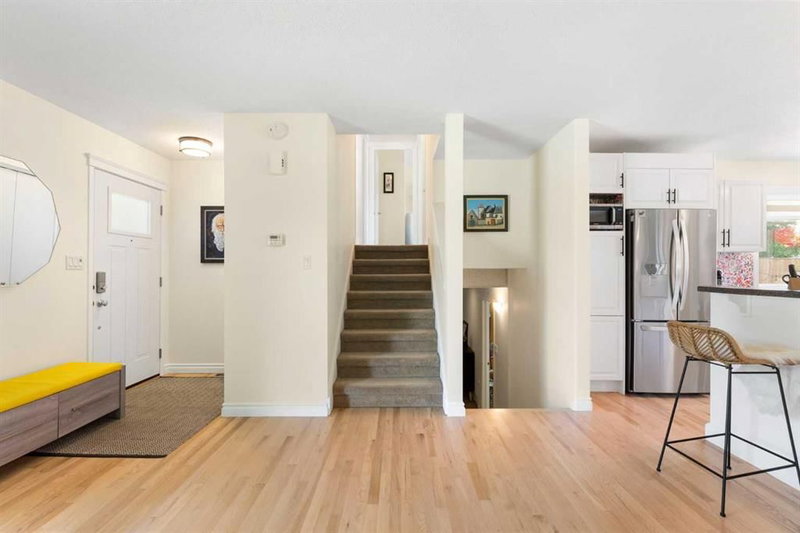 263 Midlawn Close SE, Midnapore — interior photo 7