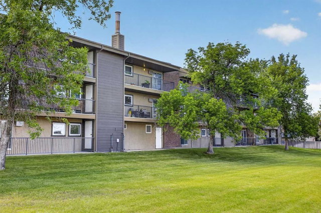 206 - 401 Columbia Boulevard W