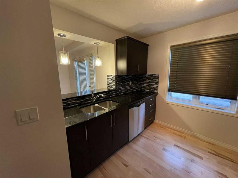 162 Windstone Mews SW