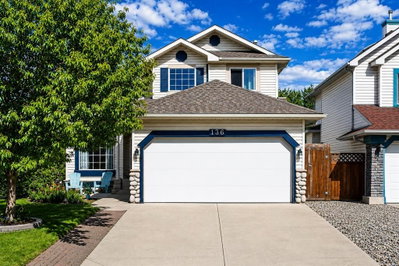 136 Douglas Glen Heath SE